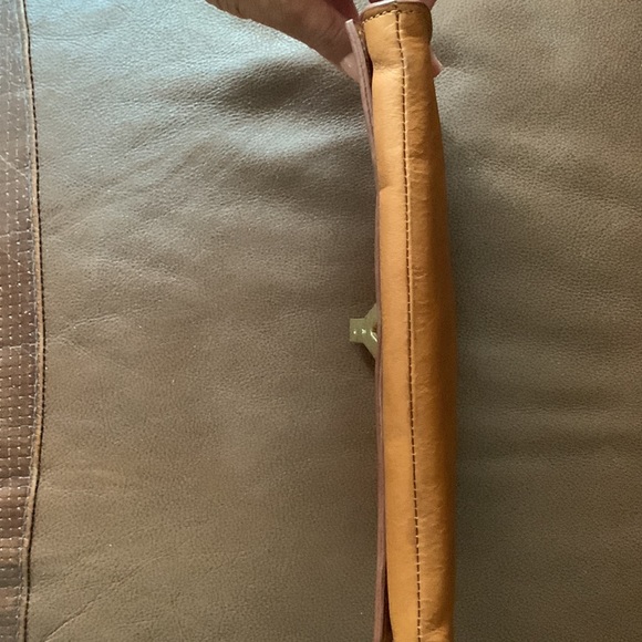 Yves Saint Laurent clutch bag - Picture 7 of 8